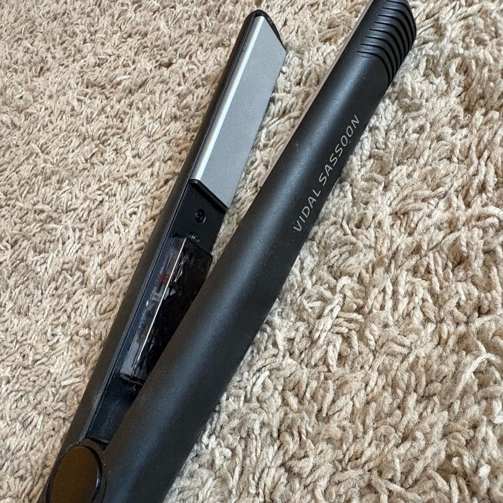 Hair Straightener - Vidal Sassoon